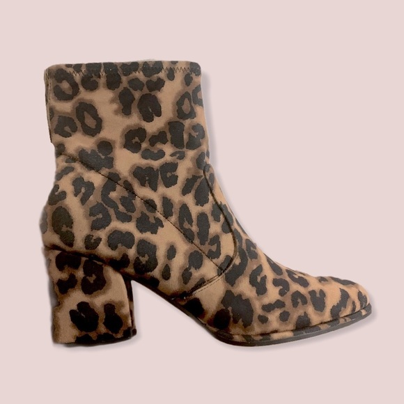 Marc Fisher Shoes - Marc Fisher Leopard fabric booties block heel NIB boots fall winter animal print